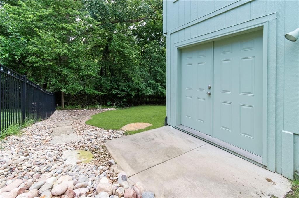 9127 N Evanston Avenue — photo 51