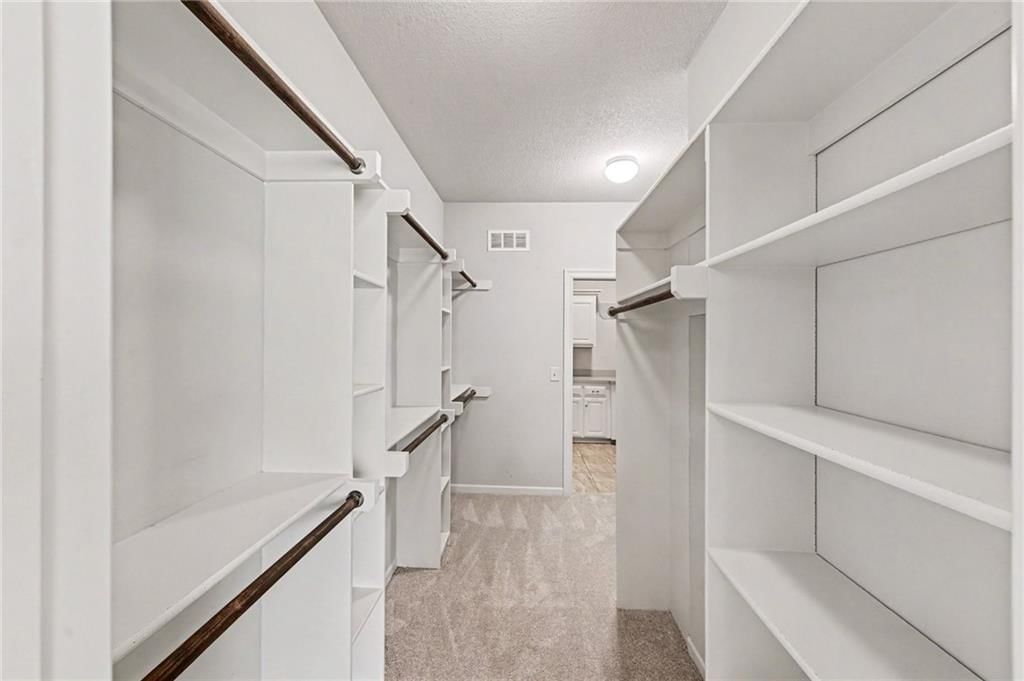 10015 N Michigan Avenue — photo 13