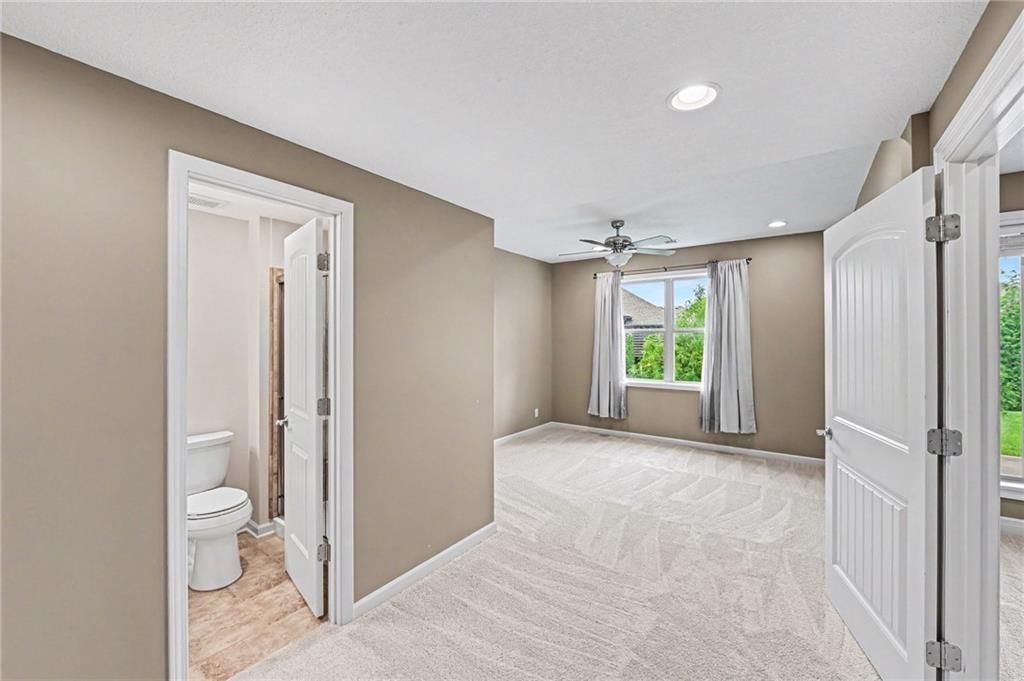 10015 N Michigan Avenue — photo 19