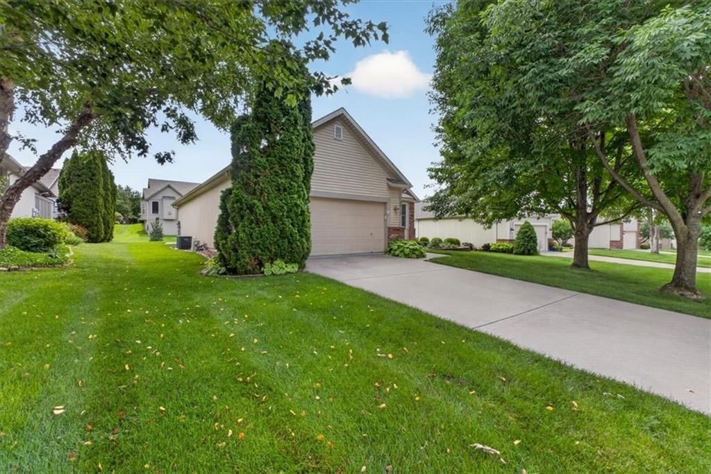 2717 S Woodbury Drive — photo 4