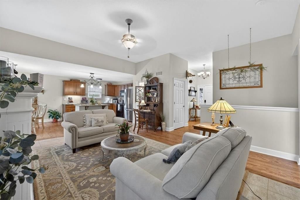2717 S Woodbury Drive — photo 15
