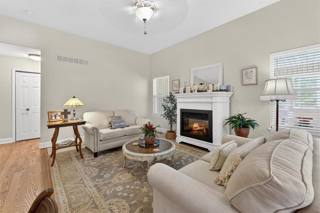 2717 S Woodbury Drive — photo 16