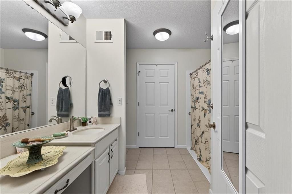 2717 S Woodbury Drive — photo 28