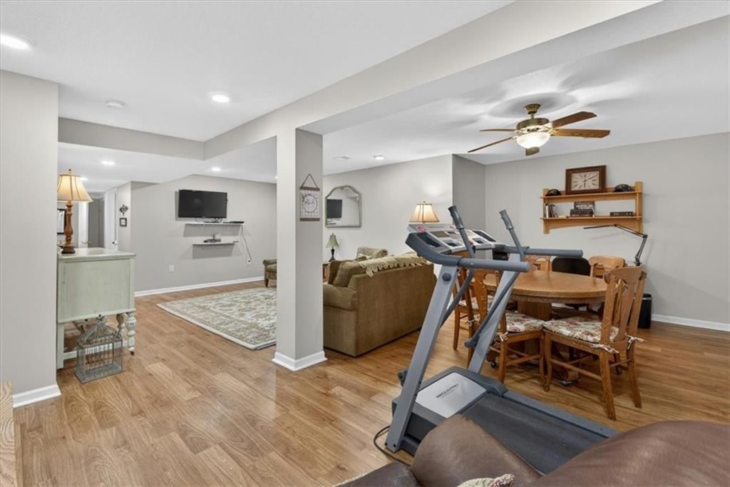 2717 S Woodbury Drive — photo 34