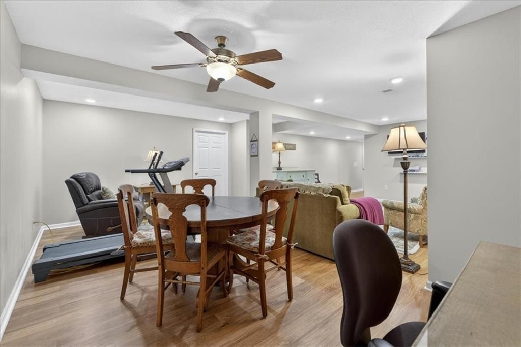 2717 S Woodbury Drive — photo 35