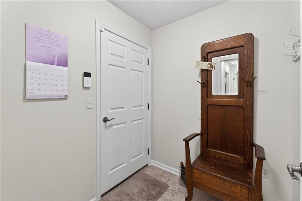 2717 S Woodbury Drive — photo 41