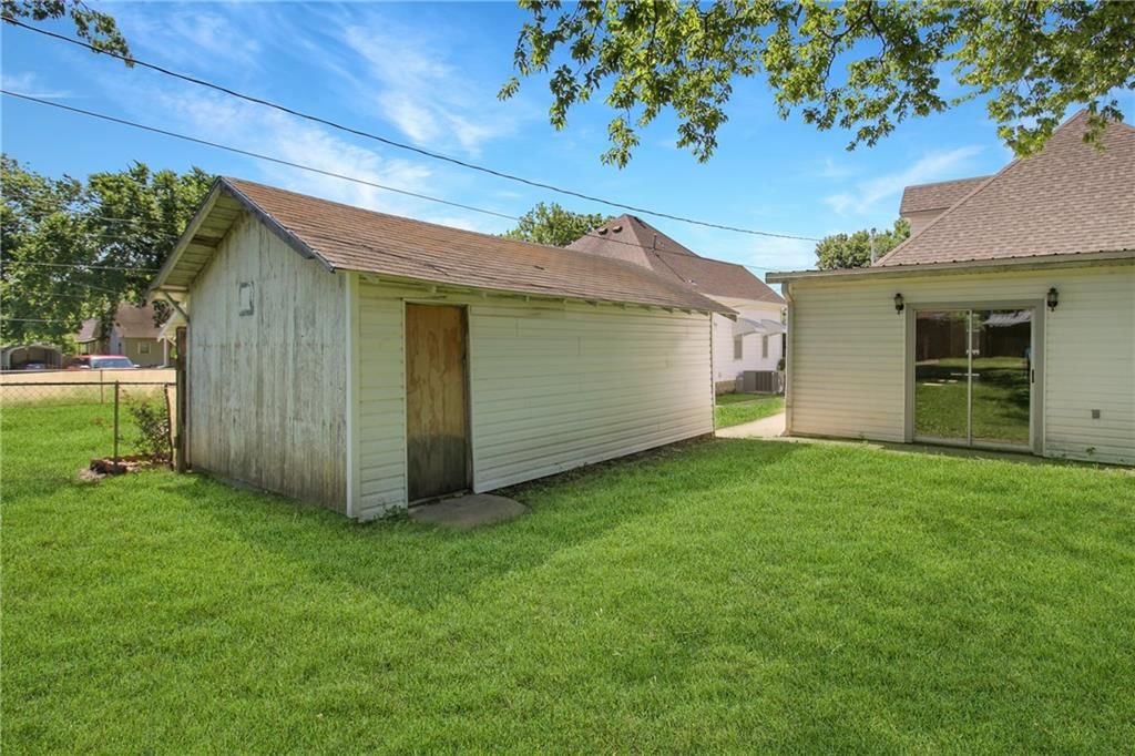 1511 Dirr Avenue — photo 29