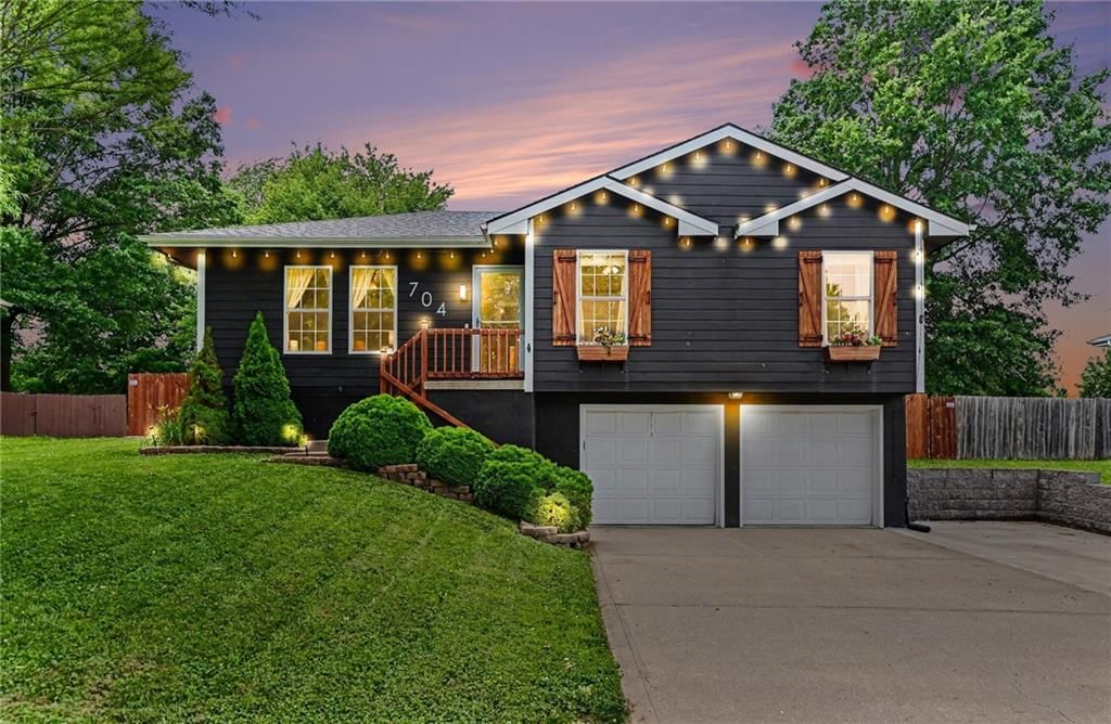 704 Woodson Street, Kearney, MO