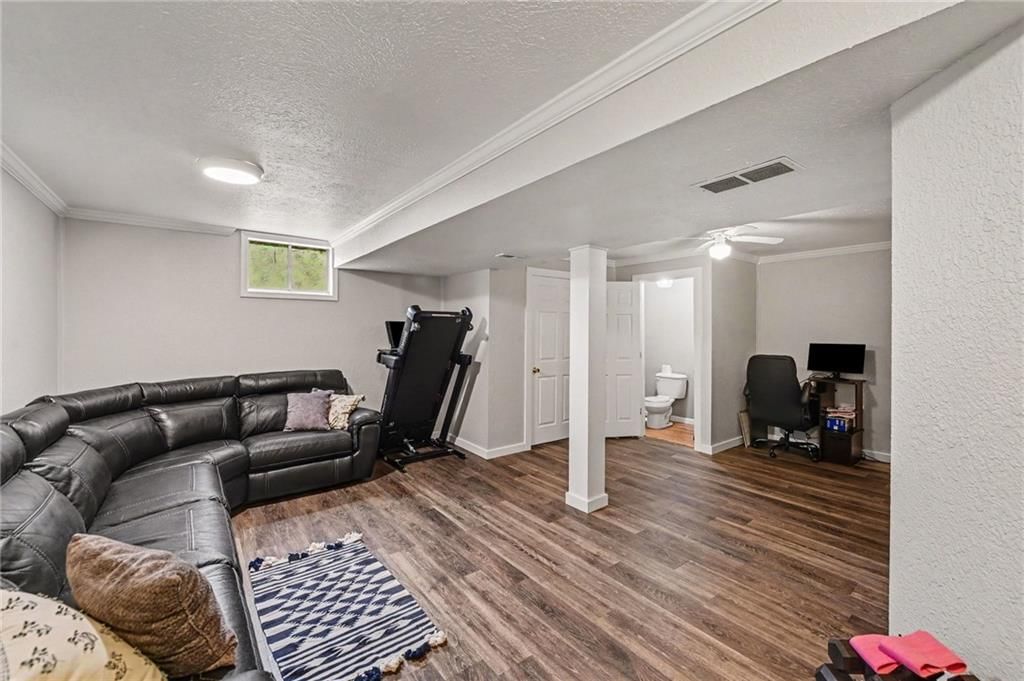 704 Woodson Street — photo 19