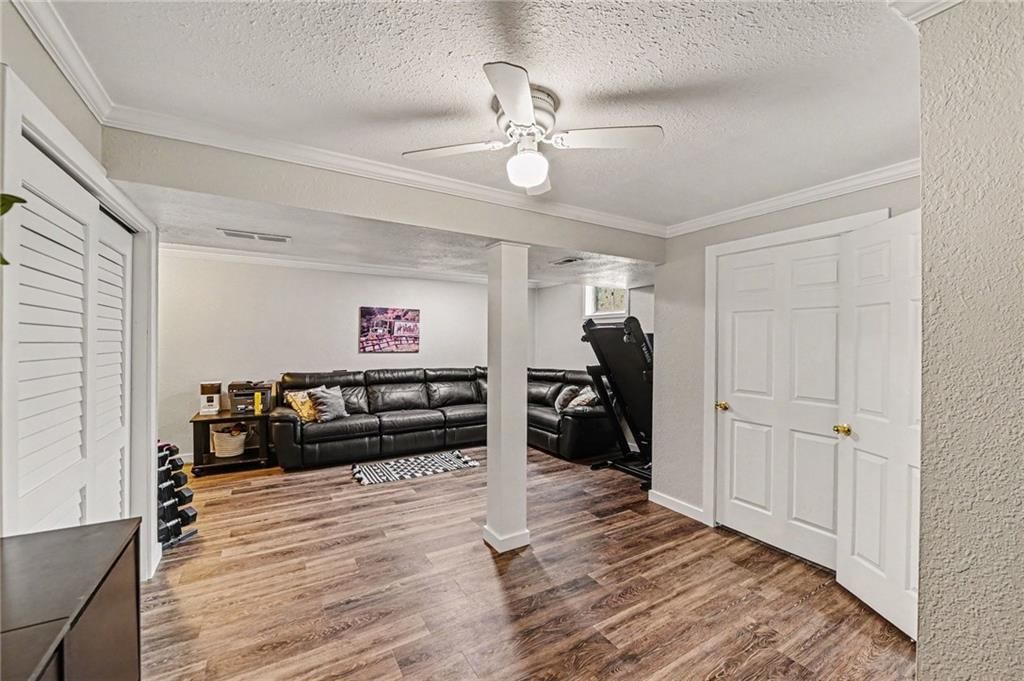 704 Woodson Street — photo 20