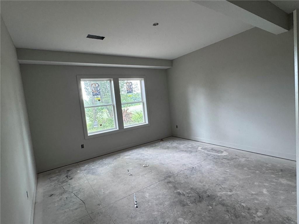 1945 Longview Drive — photo 10