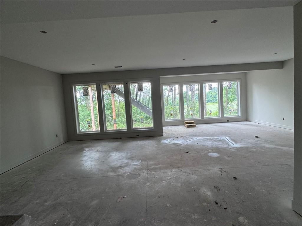 1945 Longview Drive — photo 12