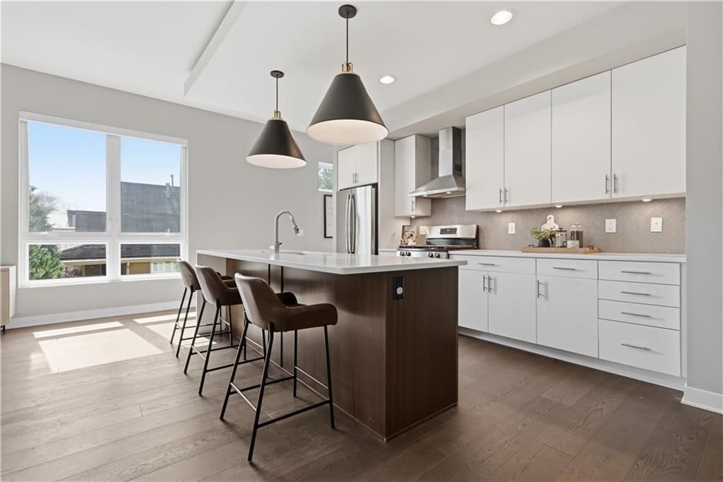 1718 Madison Avenue — photo 14