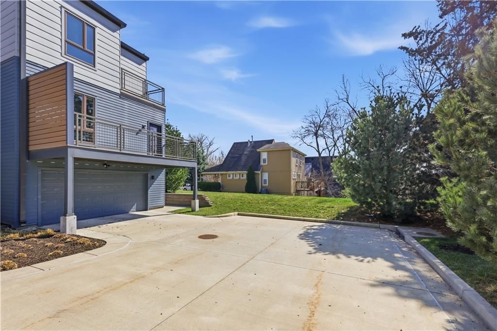 1718 Madison Avenue — photo 40