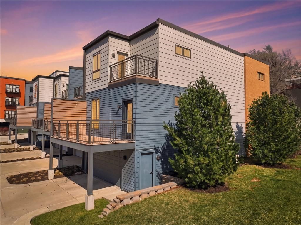 1718 Madison Avenue — photo 43