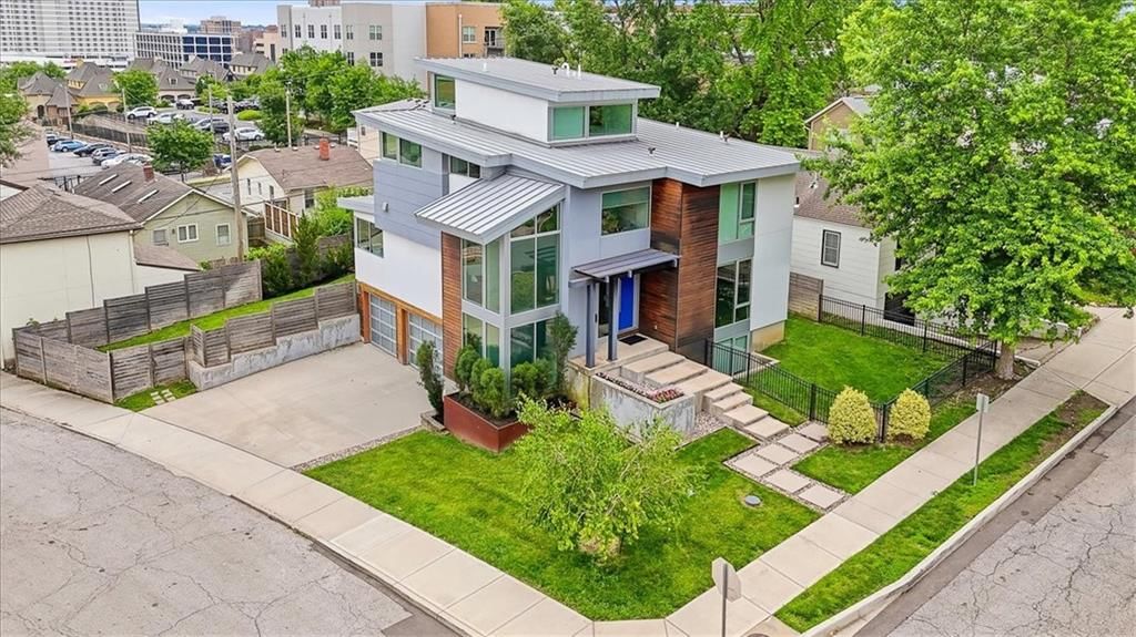 4601 Mercier Street — photo 48