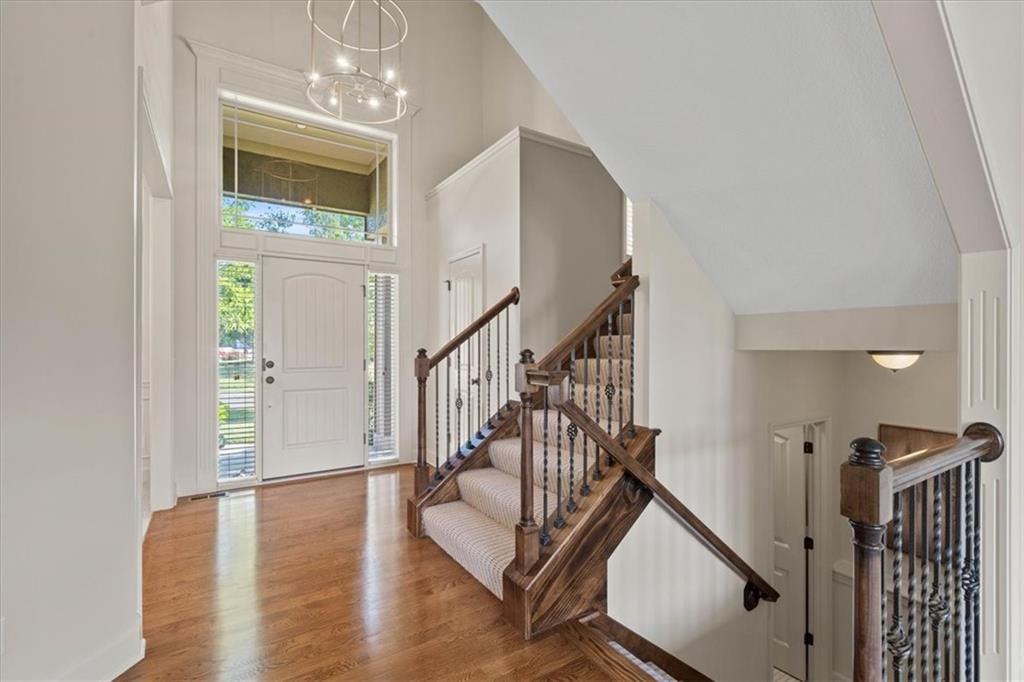 3107 W 155th Terrace — photo 3