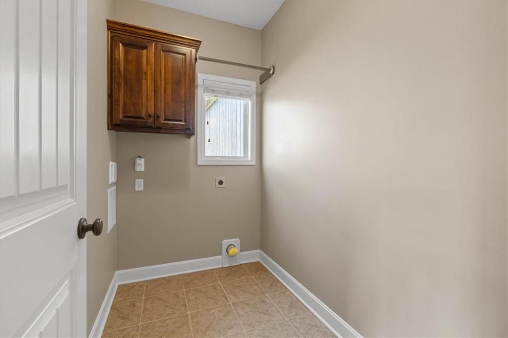 3107 W 155th Terrace — photo 15