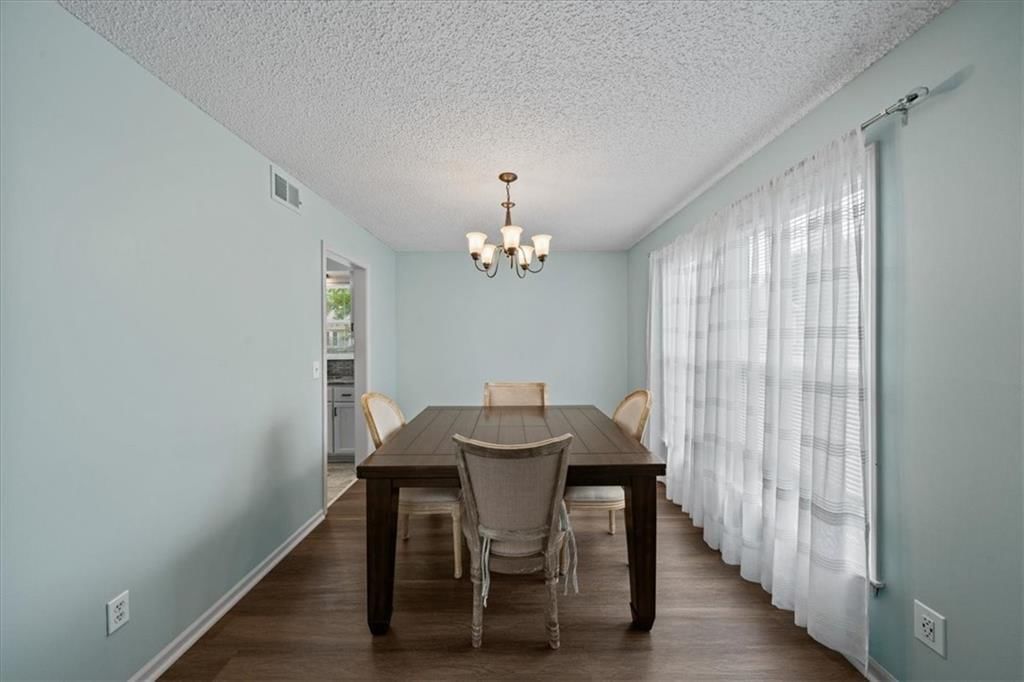 901 NW Springwood Drive — photo 8