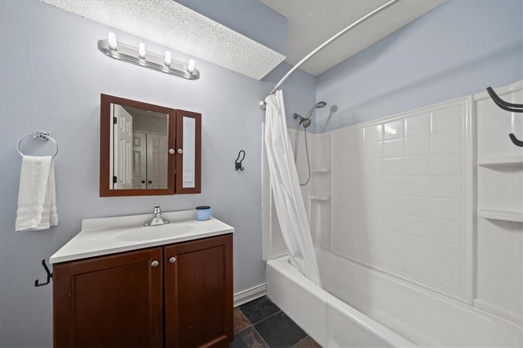 901 NW Springwood Drive — photo 18