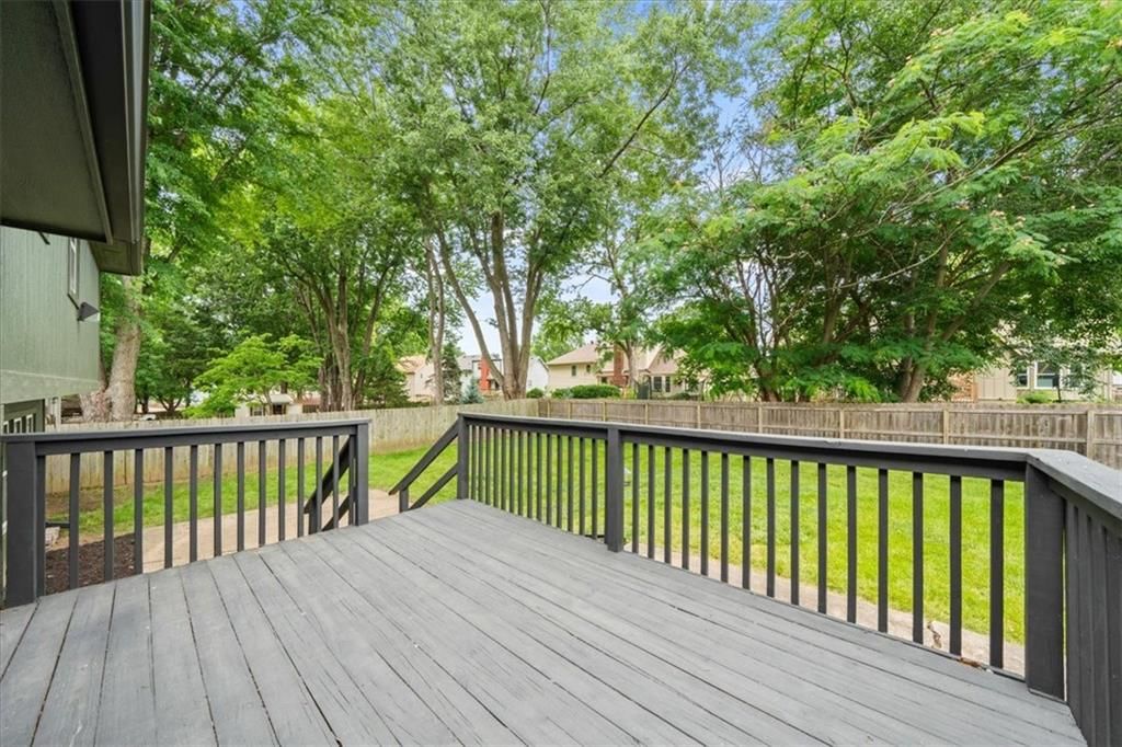 901 NW Springwood Drive — photo 23