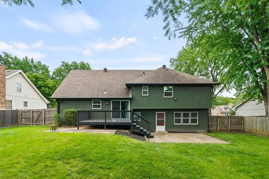 901 NW Springwood Drive — photo 25