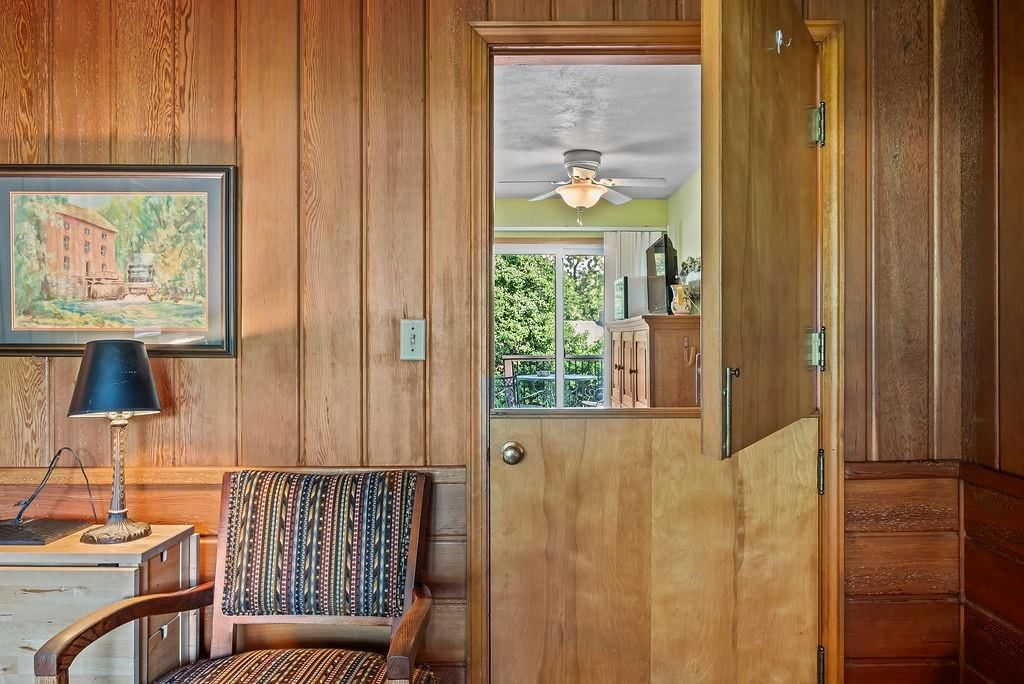 Photo 13 of 30 - 8601 Metcalf Avenue, Overland Park, KS 66212