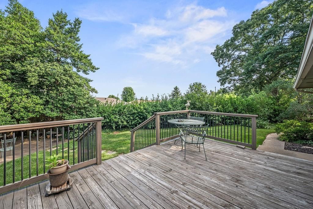 Photo 26 of 30 - 8601 Metcalf Avenue, Overland Park, KS 66212