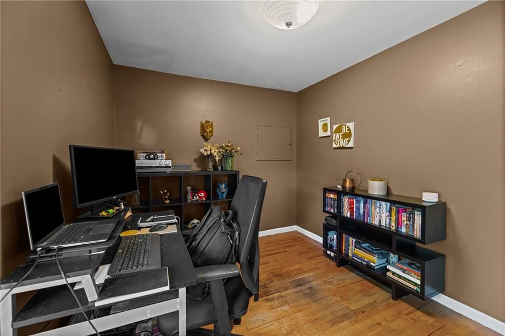 10705 Walrond Avenue — photo 16