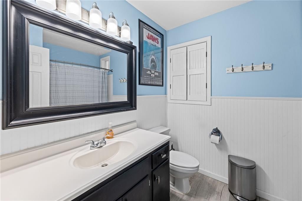 10705 Walrond Avenue — photo 17