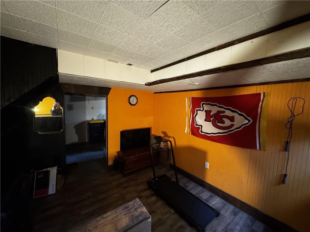 10705 Walrond Avenue — photo 25
