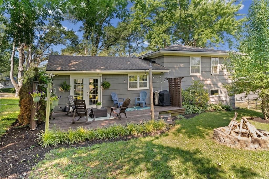 10705 Walrond Avenue — photo 27
