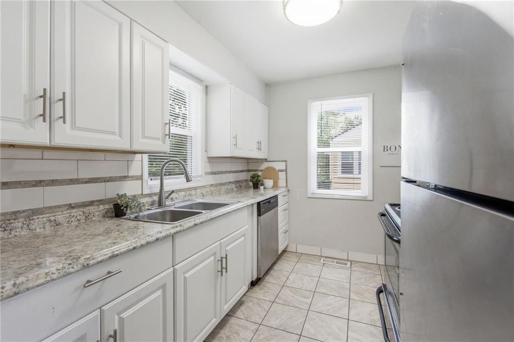 9604 E 68th Terrace — photo 12