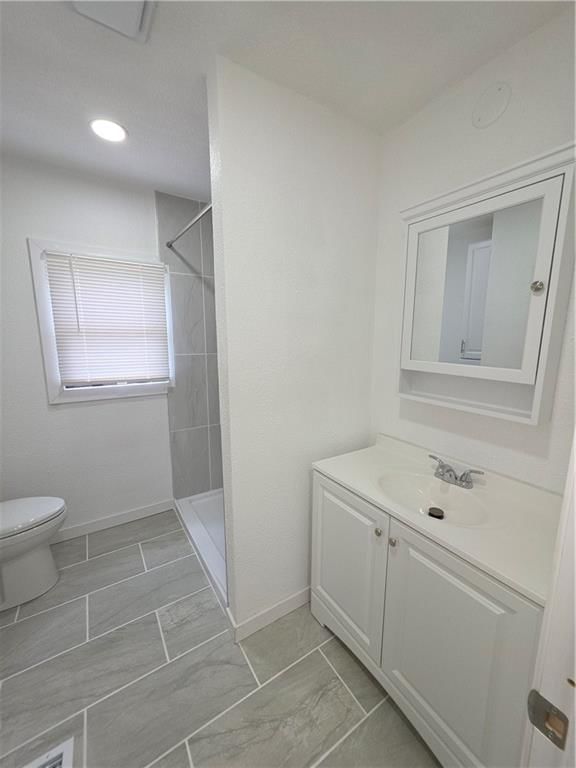 1704 S State Route 291 Highway — photo 14