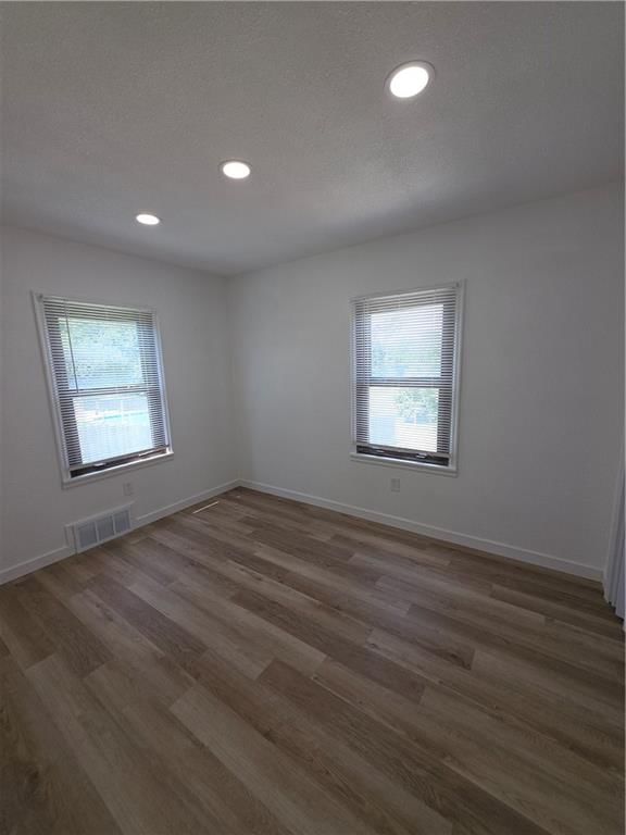 1704 S State Route 291 Highway — photo 19