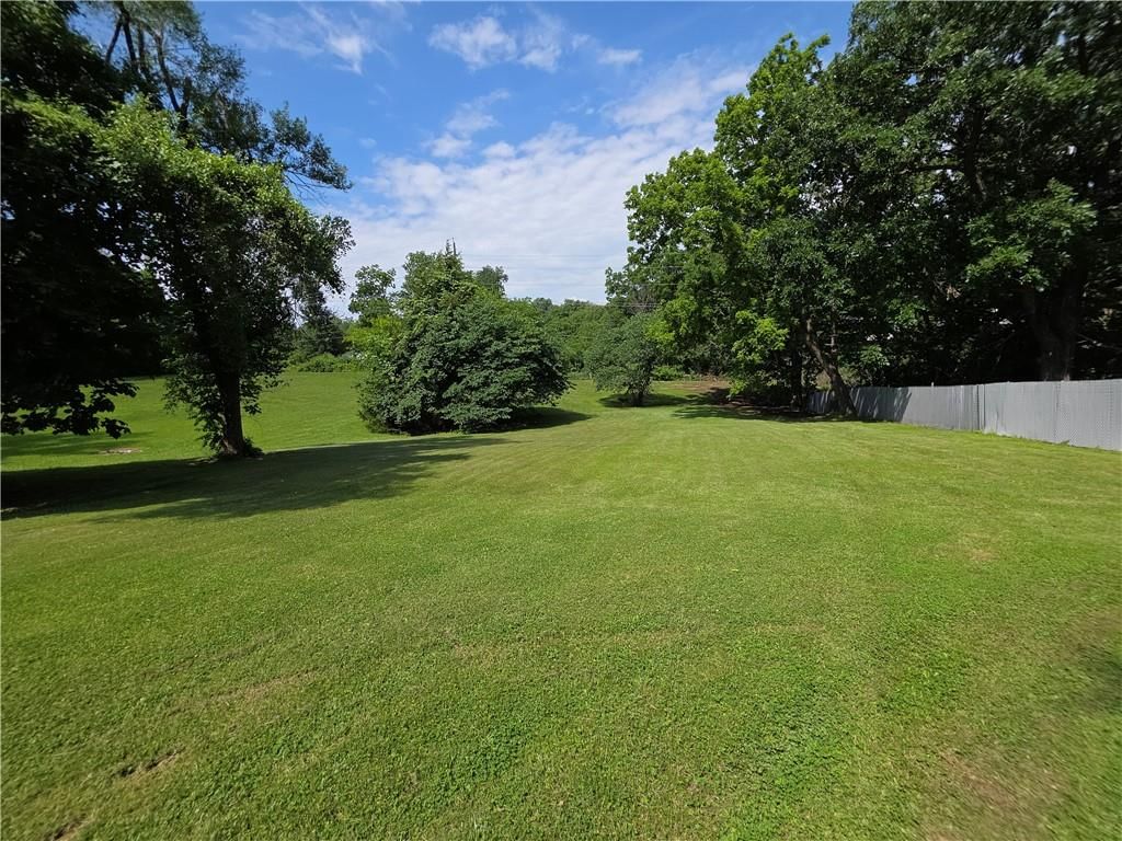 1704 S State Route 291 Highway — photo 37