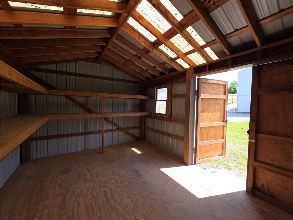 1704 S State Route 291 Highway — photo 42