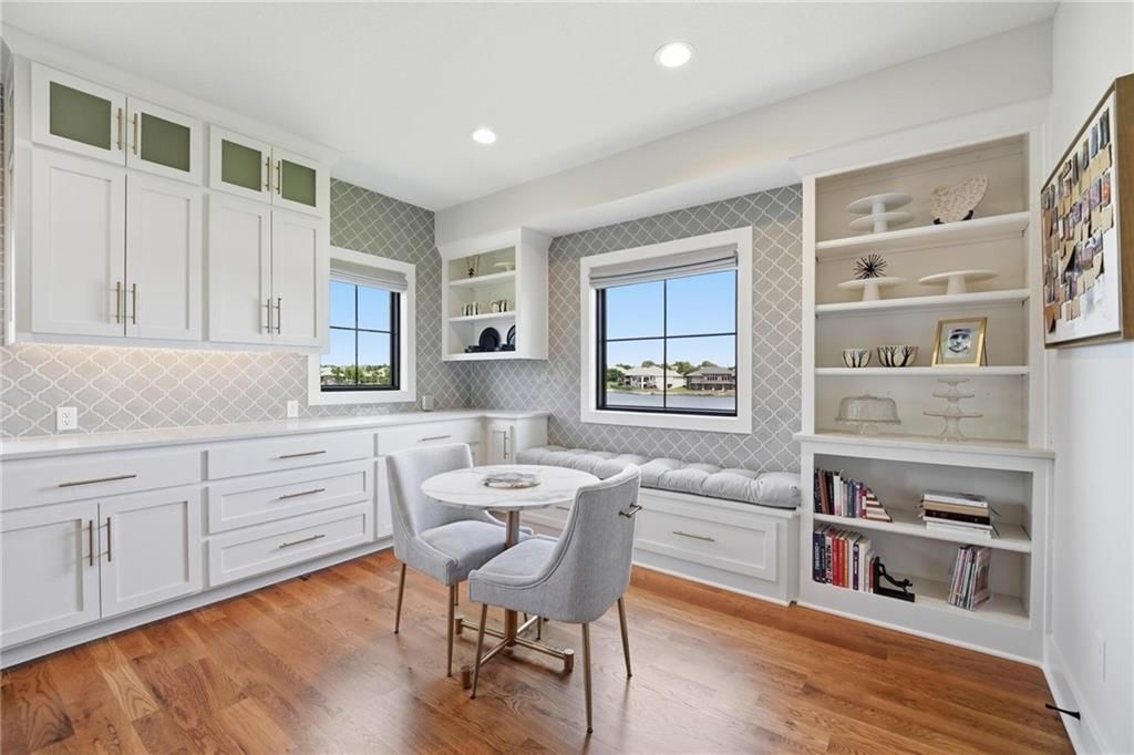 4261 Lakeshore Drive — photo 20