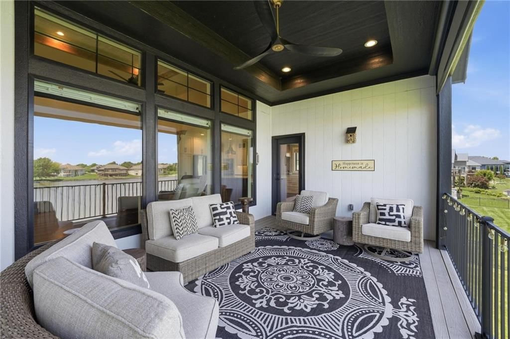 4261 Lakeshore Drive — photo 22