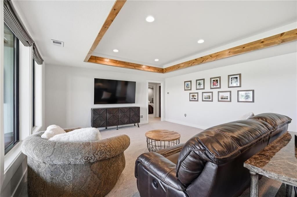 4261 Lakeshore Drive — photo 57