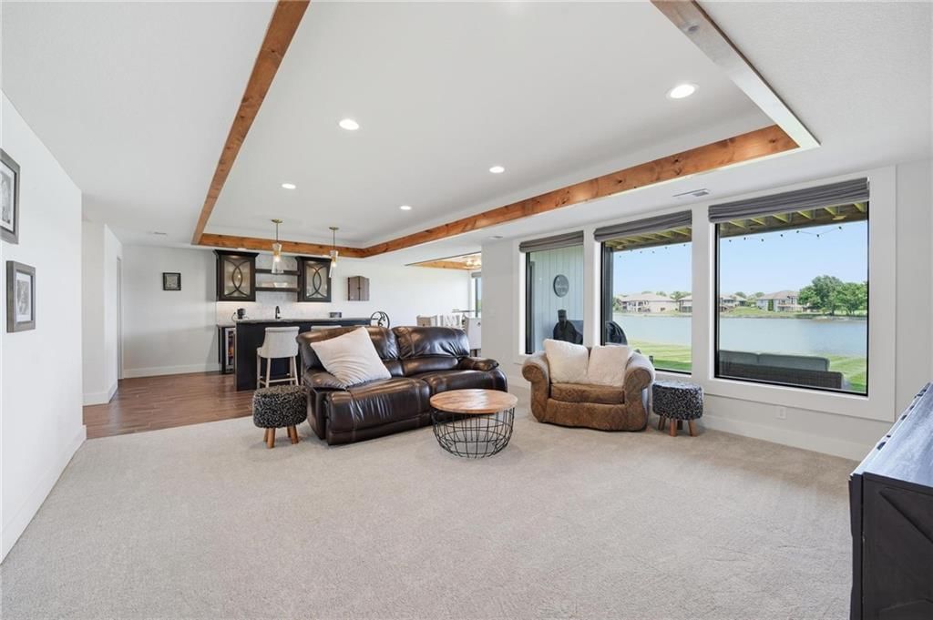 4261 Lakeshore Drive — photo 58