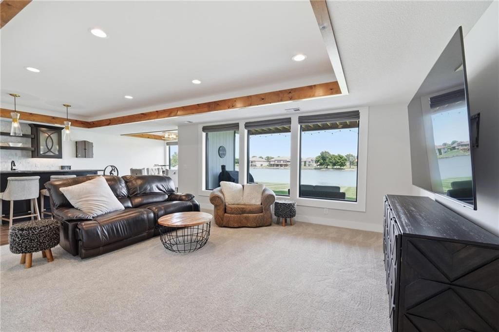 4261 Lakeshore Drive — photo 59