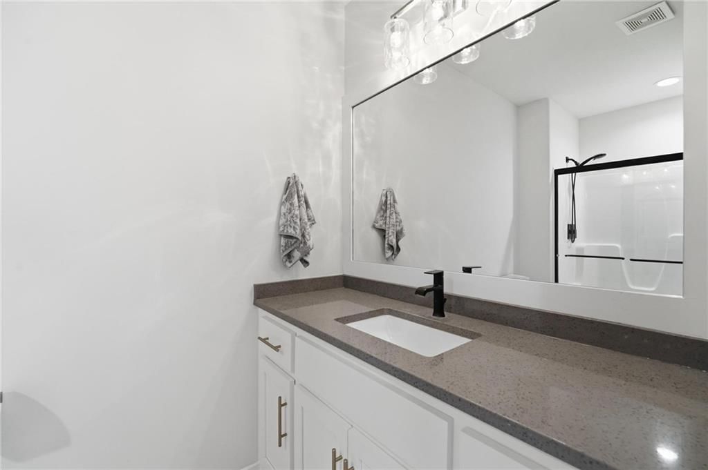 4261 Lakeshore Drive — photo 63
