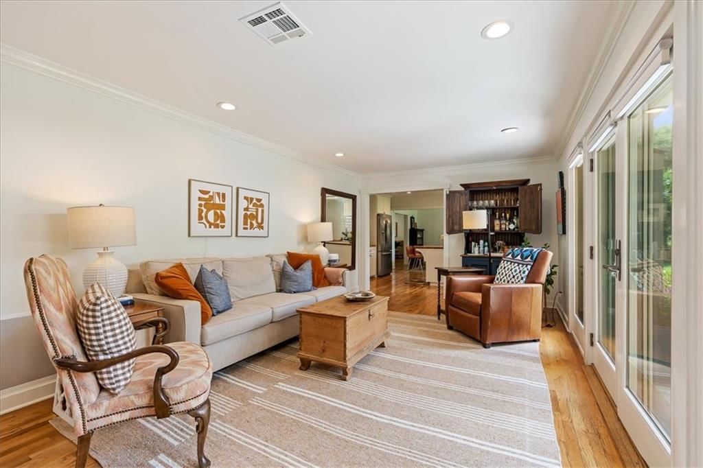 5926 Howe Drive — photo 11
