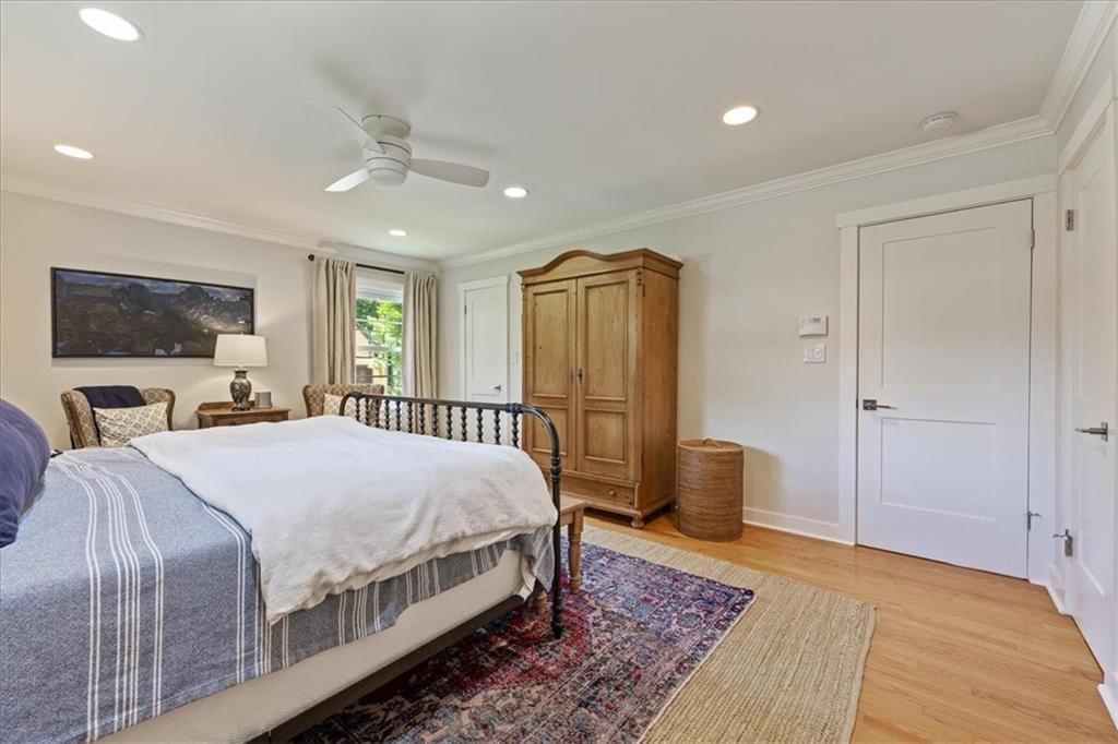 5926 Howe Drive — photo 15