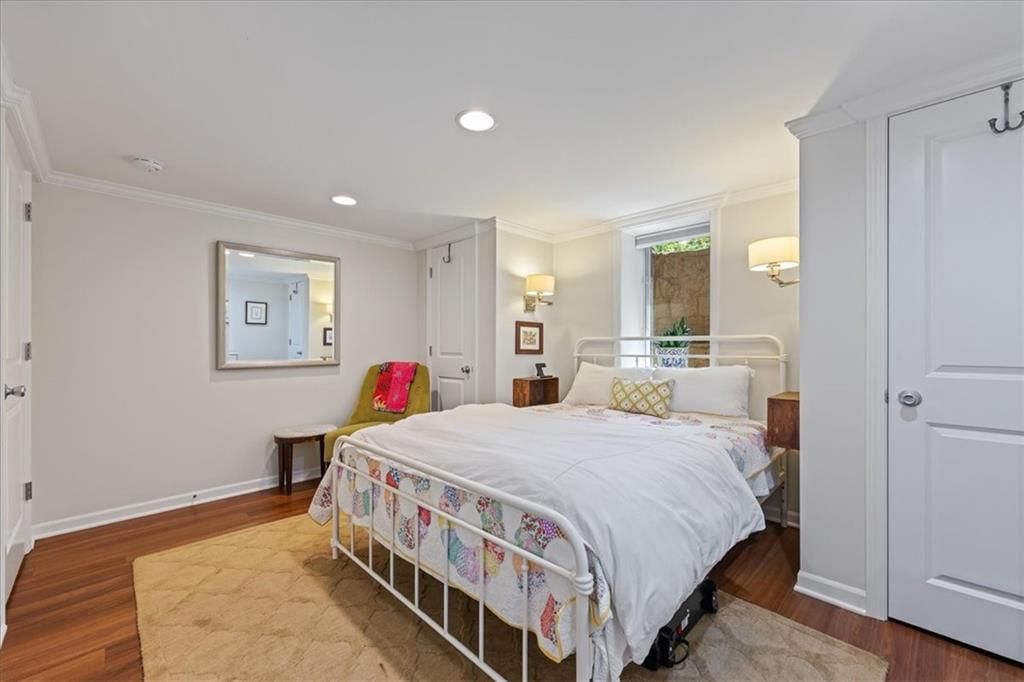 5926 Howe Drive — photo 26