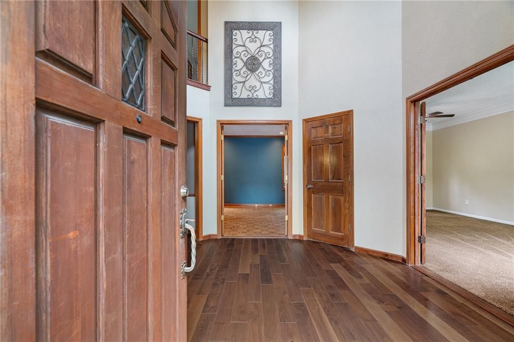 12401 W 110th Terrace — photo 9