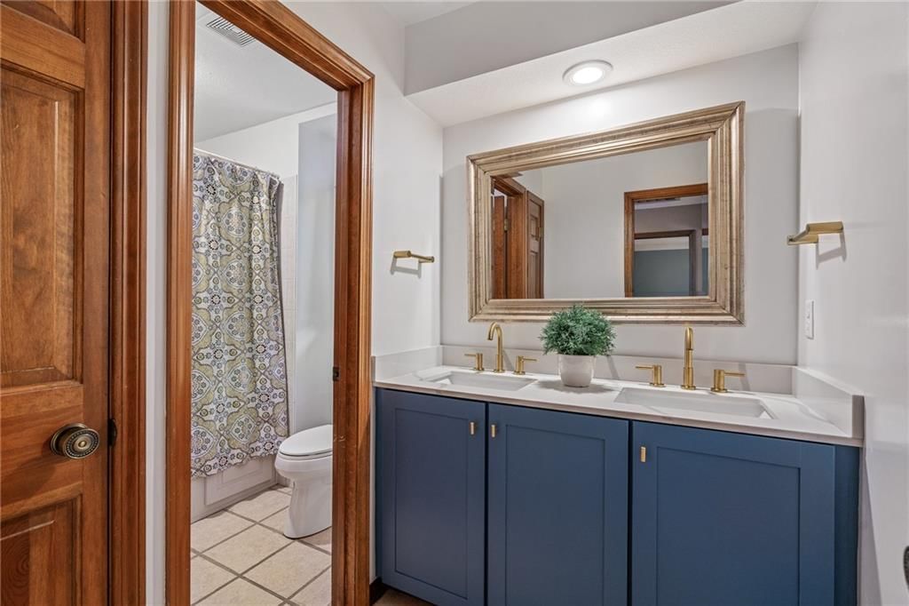 12401 W 110th Terrace — photo 43