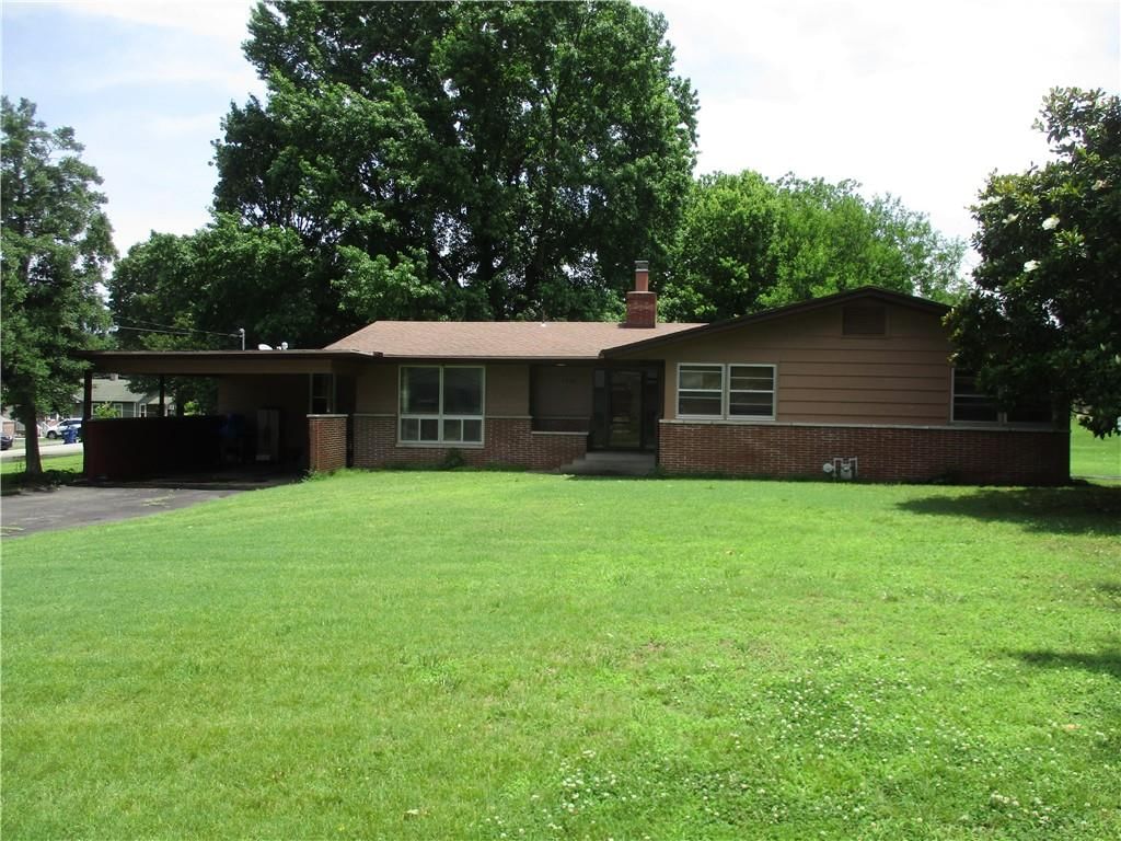 1816 Cherokee Avenue — photo 1