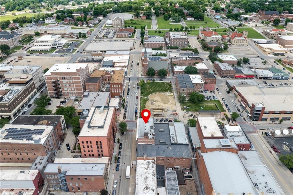 702 Felix Street — photo 19